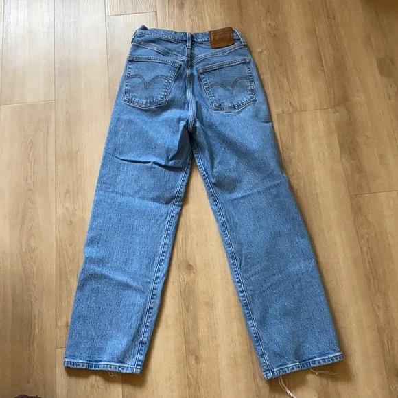 Levi’s Ribcage Straight - Picture 5 of 6